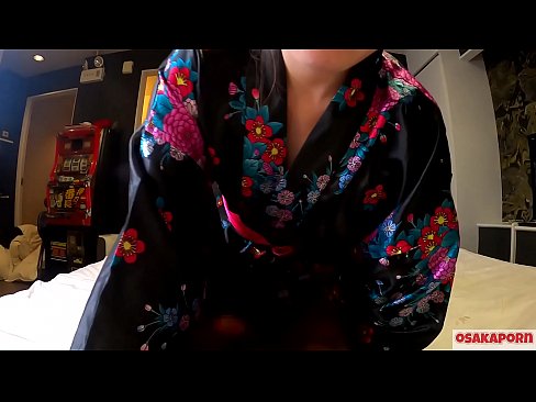 ❤️ Ngoanana e monyane oa cosplay o rata thobalano ho orgasm ka squirt ho pere le blowjob. Ngoanana oa Asia ea nang le malinyane a moriri le matete a matle ka moaparo oa setso oa Majapane ka har'a video ea boits'oaro e bonts'ang ho pholla litho tsa botona kapa botšehali ho li-fuck toys. Sakura 3 OSAKAPORN. rona